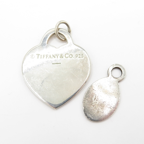 209 - Collection of Sterling Silver Tiffany & Co Accessories, inc. Heart, Tag x 5 (50g)
