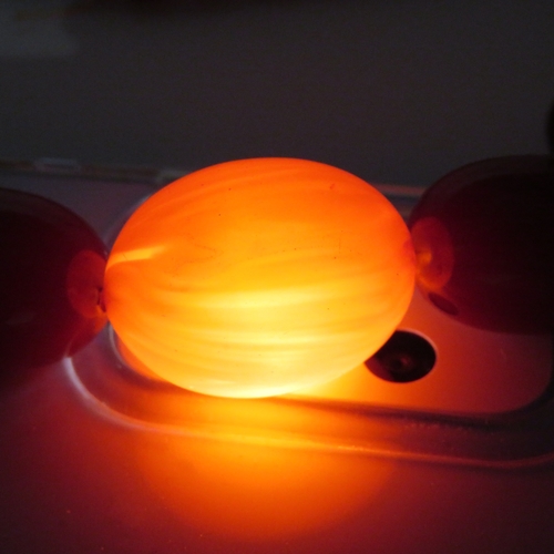 224 - Cherry Bakelite Necklace w/ Internal Streaking, Graduated (84g)