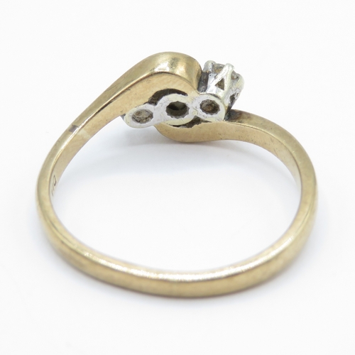16 - 9ct Gold Diamond Trilogy Ring (2.4g) Size L