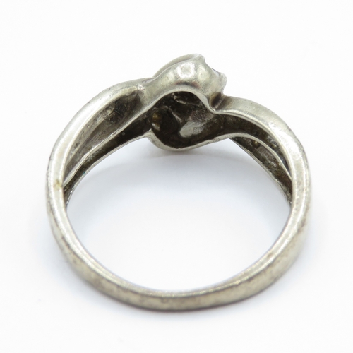 17 - 9ct Gold Vari-Cut Diamond Lovers Knot Ring (2.5g) Size J