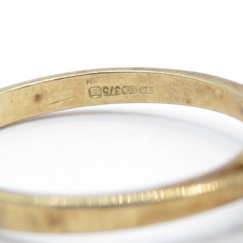 24 - 9ct Gold Sapphire Solitaire Ring (1.8g) Size L