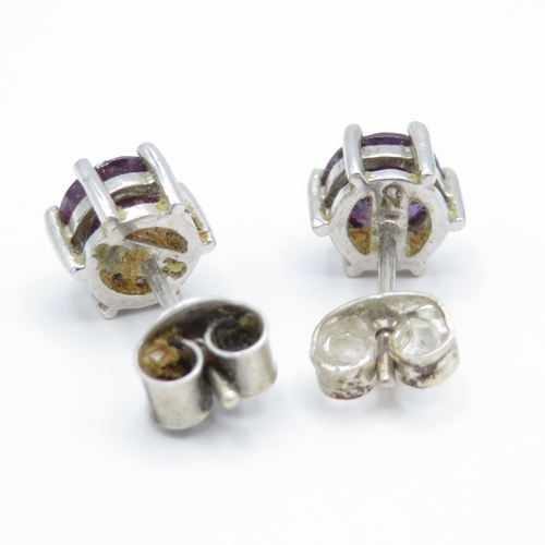 41 - 9ct White Gold Amethyst Earrings (1.9g)