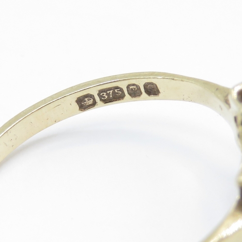 57 - 9ct Gold Garnet Floral Cluster Ring  (1.5g) Size J