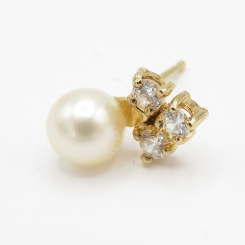 19 - 9ct Gold Pearl and White Gemstone Earrings (1.4g)