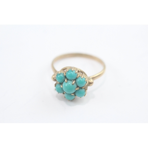 27 - 9ct gold turquoise cluster ring (2.8g) Size P