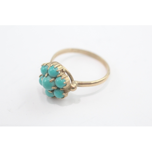 27 - 9ct gold turquoise cluster ring (2.8g) Size P