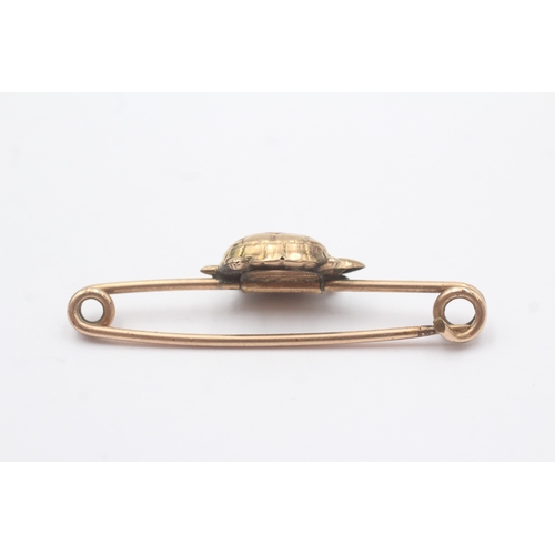 52 - 9ct gold turtle brooch (2.2g)