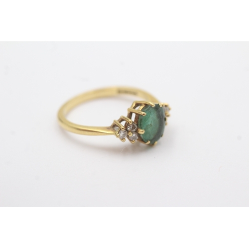 59 - 18ct gold emerald diamond ring (3.2g) Size O