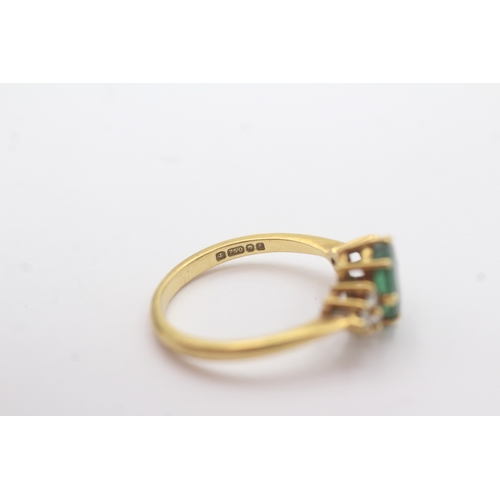 59 - 18ct gold emerald diamond ring (3.2g) Size O