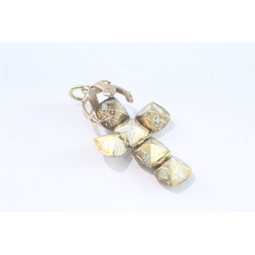 148 - 9ct gold & silver masonic ball charm (7.5g)