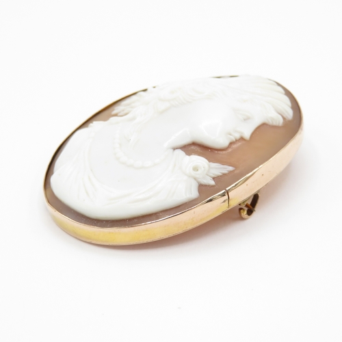 10 - 9ct Gold Large Cameo Brooch (14g)