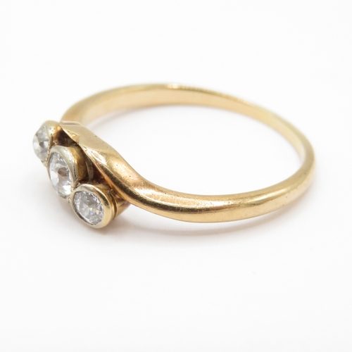 11 - 18ct Gold Art Deco Diamond Trilogy Crossover Ring Mille Grain (2.5g) Size P