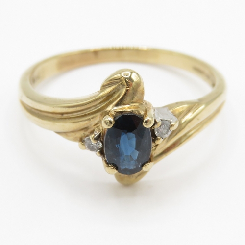 16 - 9ct Gold Sapphire and Diamond Birmingham Ring (2.3g) Size P