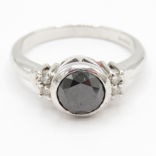 18 - 9ct White Gold Black and White Diamond Ring Birmingham 2007 (3.1g) Size N