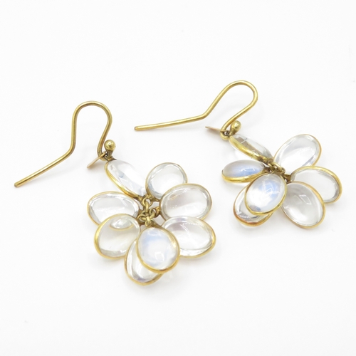 37 - 15ct gold moonstone chandelier earrings (2.9g)