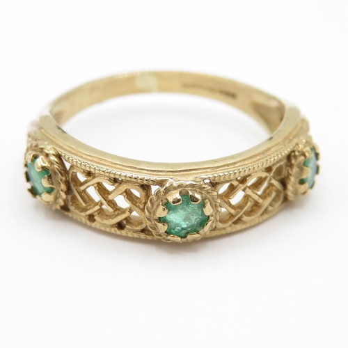 5 - 9ct Gold Birmingham 1976-96 Celtic Emerald Ring (2.3g) Size L 1/2