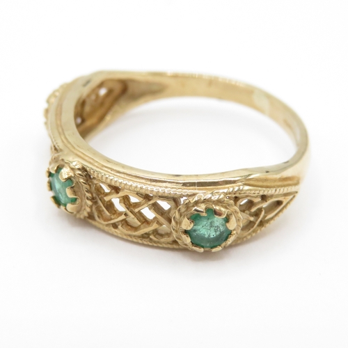 5 - 9ct Gold Birmingham 1976-96 Celtic Emerald Ring (2.3g) Size L 1/2