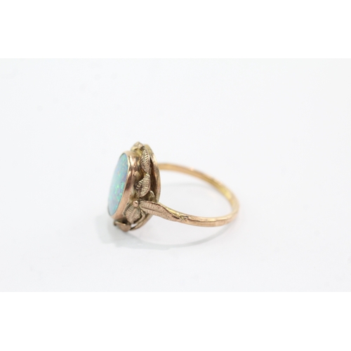 38 - 9ct gold opal doublet ring (2.2g) Size M 1/2