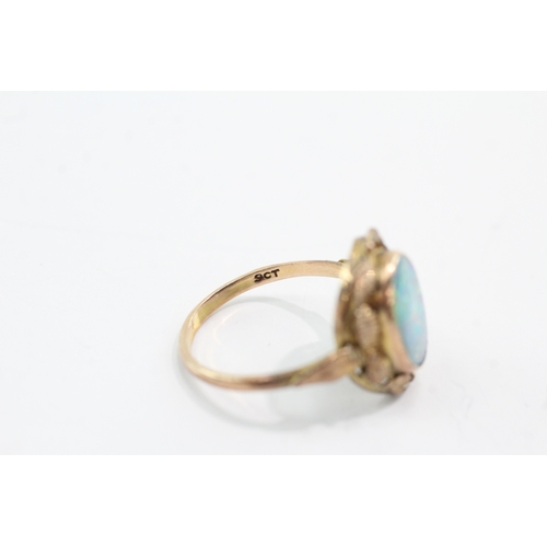 38 - 9ct gold opal doublet ring (2.2g) Size M 1/2