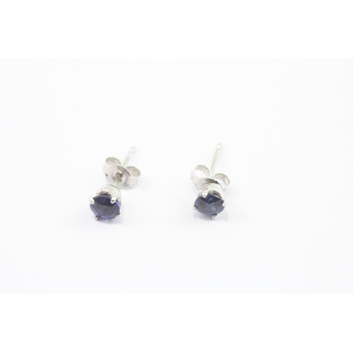 47 - 9ct gold sapphire studs earrings (0.8g)