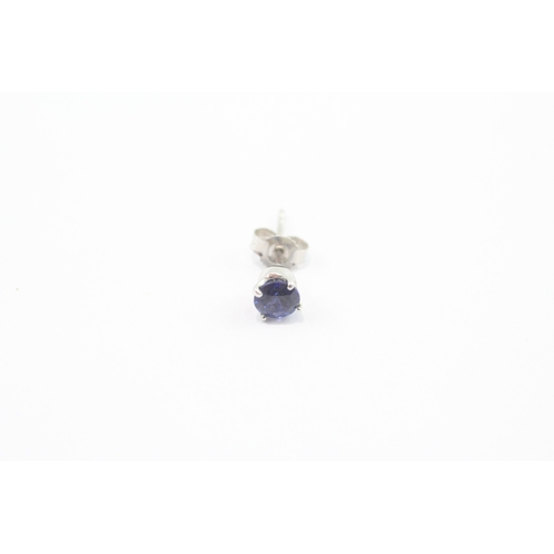 47 - 9ct gold sapphire studs earrings (0.8g)