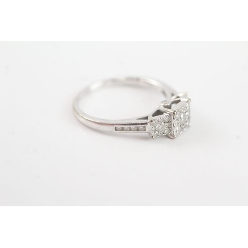 56 - 9ct gold diamond ring (2.5g) Size M