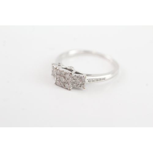 56 - 9ct gold diamond ring (2.5g) Size M