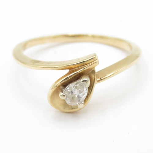 57 - 14ct gold diamond solitaire dress ring (2g) Size K 1/2