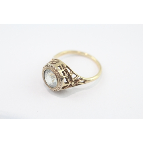 16 - 9ct gold aquamarine ring (2.3g) Size K