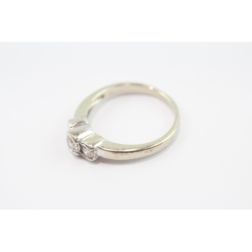 18 - 14ct white gold diamond trilogy ring (3.6g) Size O