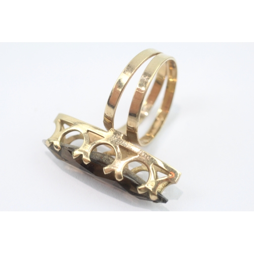 24 - 9ct gold marquise cut smoky quartz ring (5g) Size O