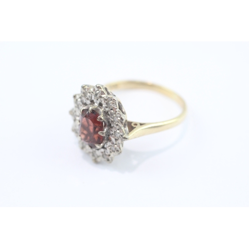 30 - 9ct gold garnet diamond cluster ring (3.9g) Size O