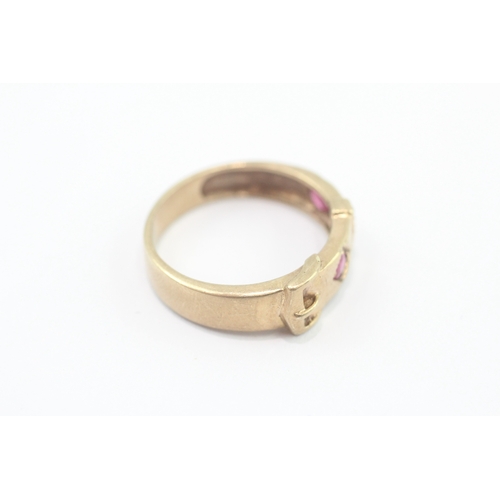 34 - 9ct gold ruby diamond belt buckle ring (3.3g) Size P