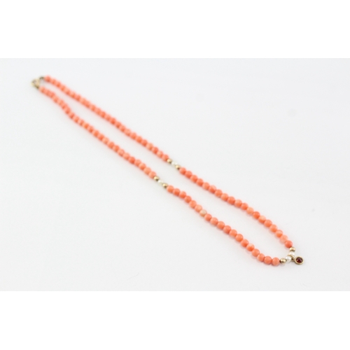 36 - 9ct gold coral cultured pearl garnet necklace (10.3g)
