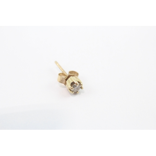 38 - 9ct gold diamond studs (1g)