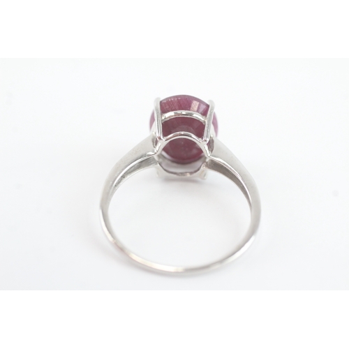 5 - 9ct white gold ruby diamond cocktail ring (3g)