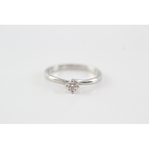 52 - 950 platinum claw set diamond solitaire ring (2.7g) Size L