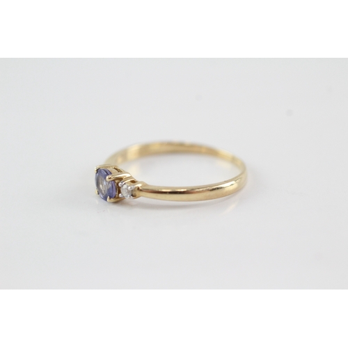 53 - 14ct gold diamond tanzanite three stone (1.6g) Size O