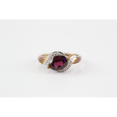 56 - 9ct gold diamond garnet ring (2.3g) Size M