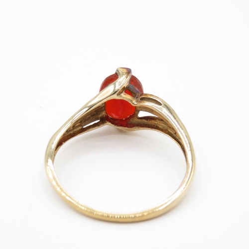 12 - 9ct Gold Garnet and Diamond Twist Ring (2.4g) Size R
