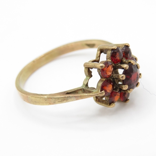 13 - 9ct Gold Garnet Floral Halo Ring (1.7g) Size M 1/2