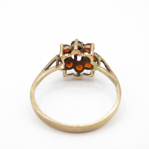 13 - 9ct Gold Garnet Floral Halo Ring (1.7g) Size M 1/2