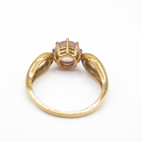 16 - 9ct Gold Pink Topaz and Colourless Sapphire Dress Ring (2.4g) Size N