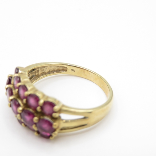 20 - 9ct Gold Garnet Triple Row Ring (4.1g) Size P