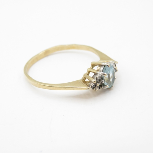30 - 9ct Gold Topaz and White Gemstone Dress Ring (1.8g) Size Q
