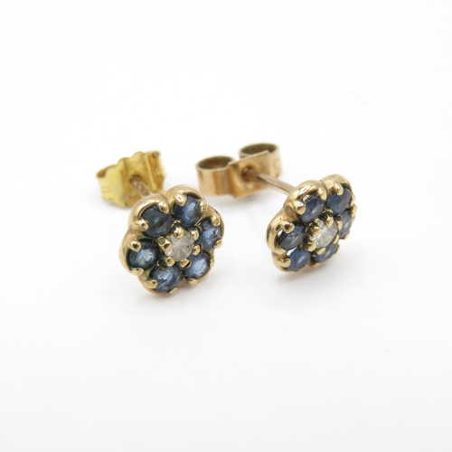 32 - 2 x 9ct Gold Diamond and Sapphire Stud Earrings (1.9g)