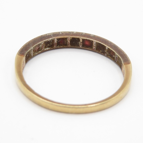 34 - 9ct Gold Ruby and Moissanite Band Ring (1.7g) Size O