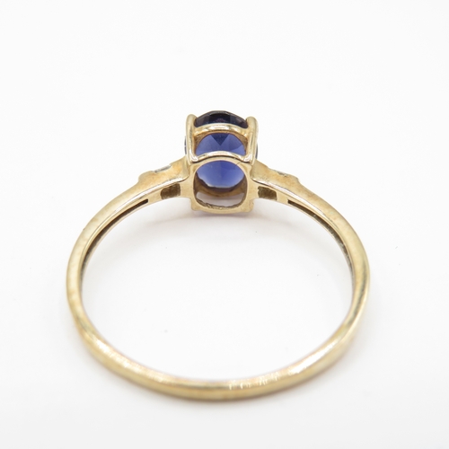 43 - 9ct Gold Iolite and Diamond Claw Set Ring (1.6g) Size S