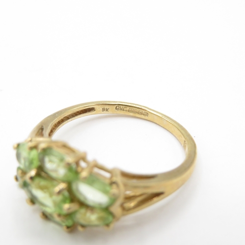 46 - 9ct Gold Peridot Cluster Ring (2.7g) Size M 1/2