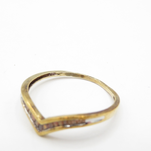 54 - 9ct Gold Cognac Diamond Wishbone Ring (1.1g) Size P